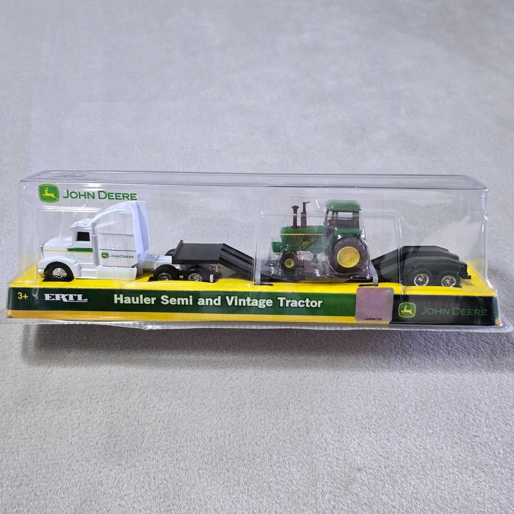 ERTL TOMY John Deere 1:64 White Hauler Semi Vintage Tractor Set Sealed